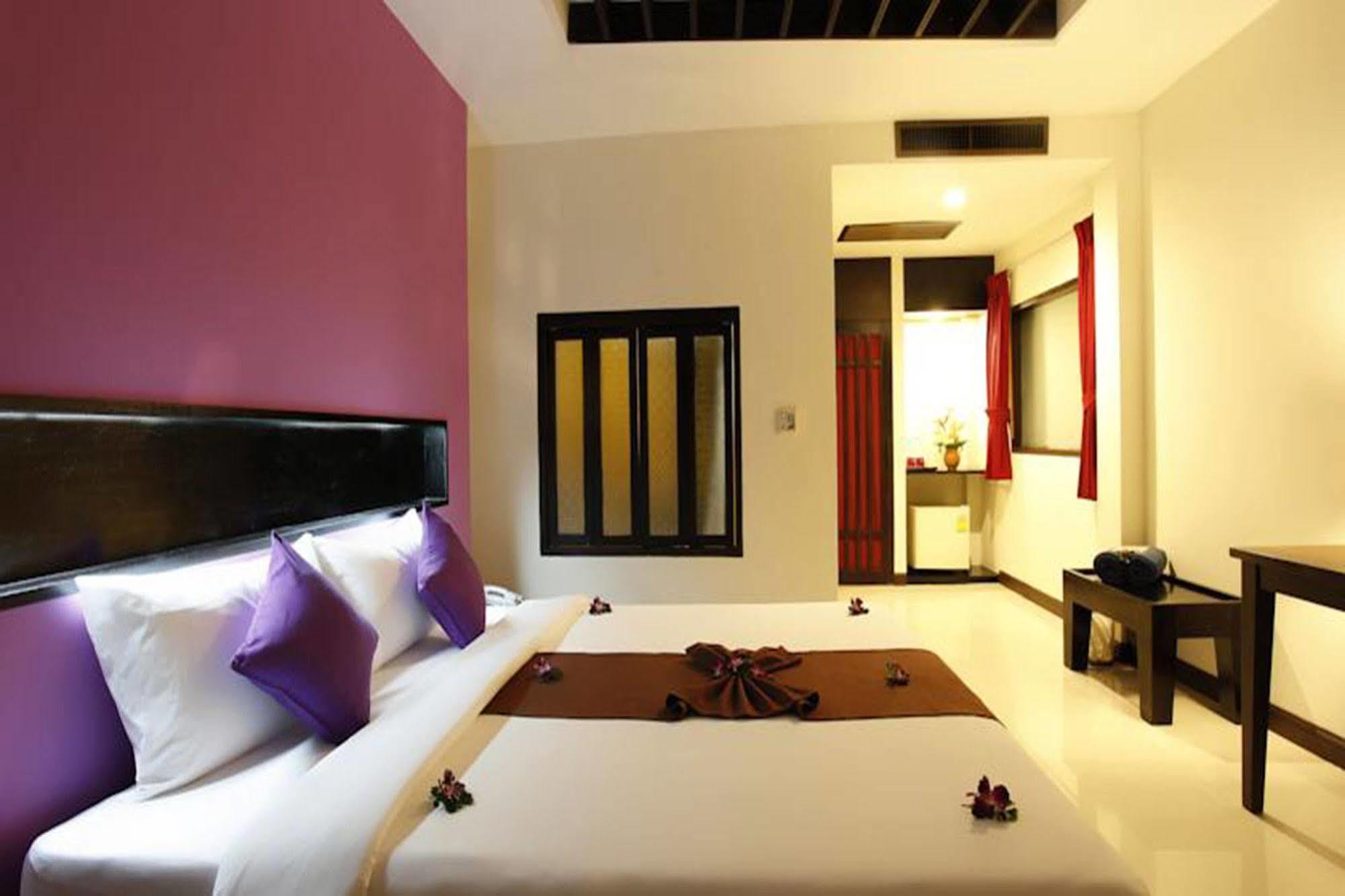 Patong Cottage Resort Екстериор снимка