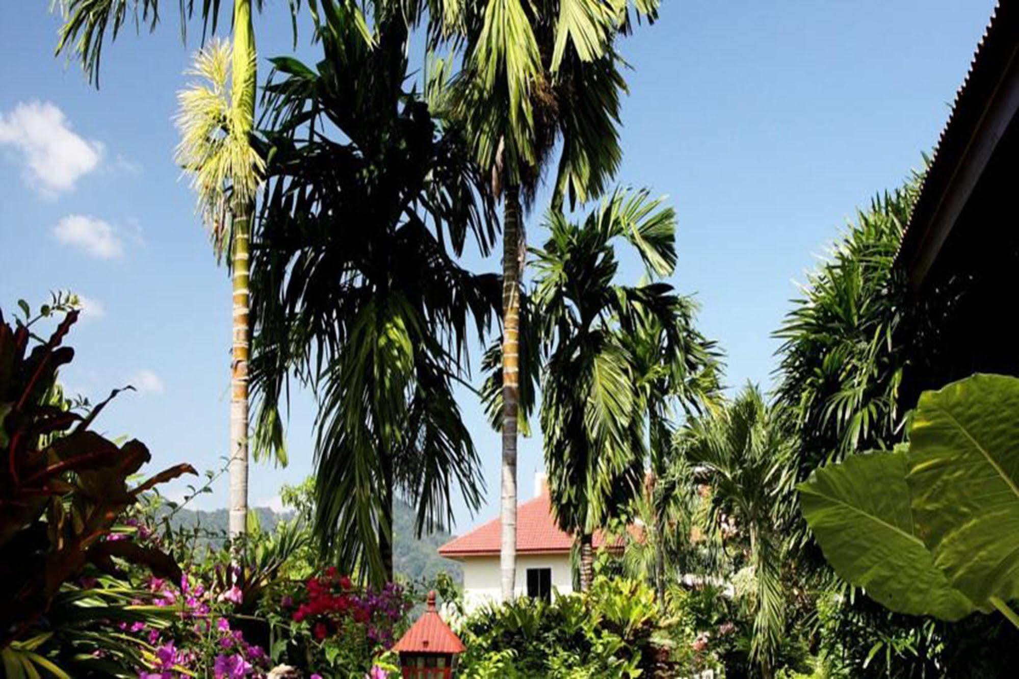 Patong Cottage Resort Екстериор снимка